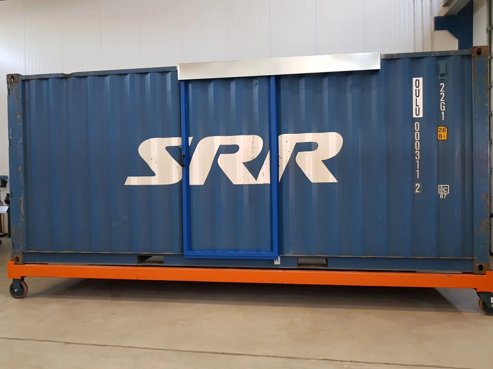20ft Hi Cube Container (9′ 6″ high) suitable for IBC storage Sliding Door - Image 4